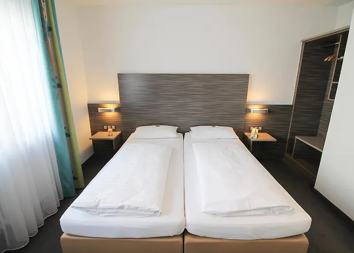 Hotel Am Zoo 3*